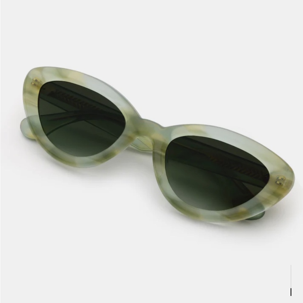 KREWE Olive Tortoiseshell Cat-Eye Sunglasses with Dark Green Lenses